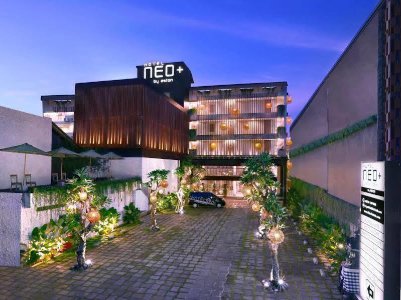 Hotel Neo+ Kuta Legian By Aston Exterior foto